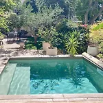 Amaryllis - Piscine A 100 Metres Des Plages De Τουλόν